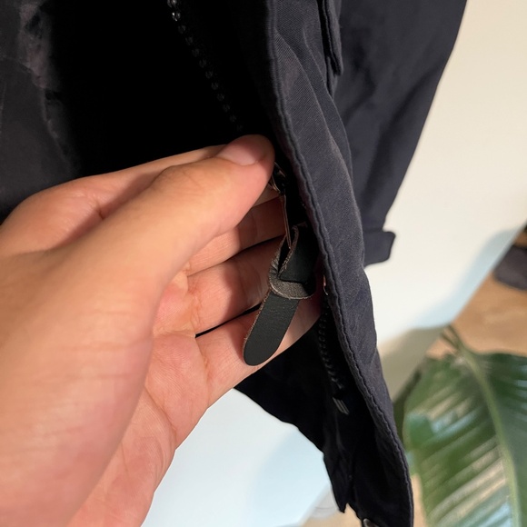 UNIQLO Mountain Parka 311-156377 - Lightweight Outdoor Jacket, Waterproof Winter - Picture 9 of 10